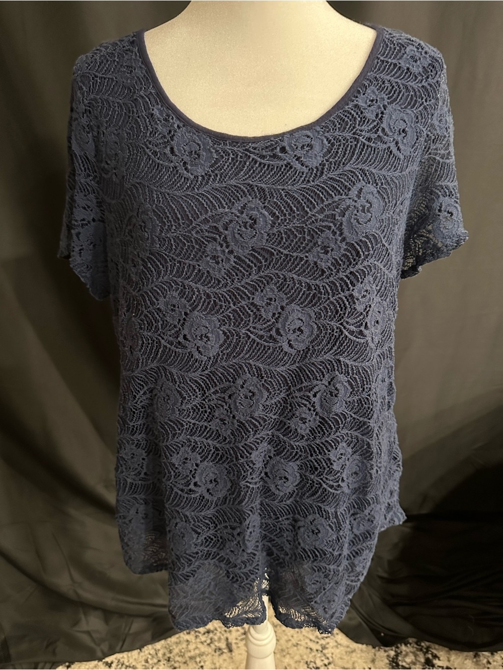 Leo & Nicole Navy Floral Lace Short Sleeve Scoop Neck Top